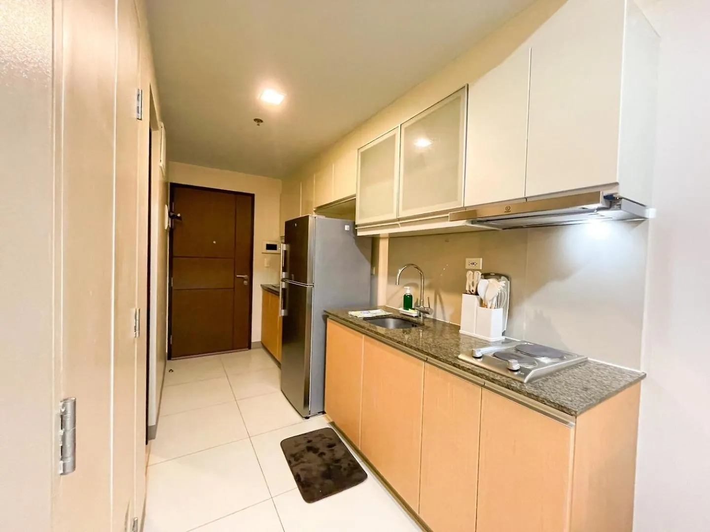 Chillhive Condo In Bgc Near Uptown Mall #Ournw17A Manila Holiday home